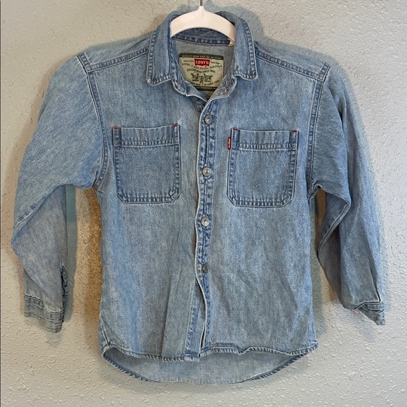 Levi’s Kids Denim Button Down Shirt – Light Wash Western Style Size 7 - Picture 1 of 15